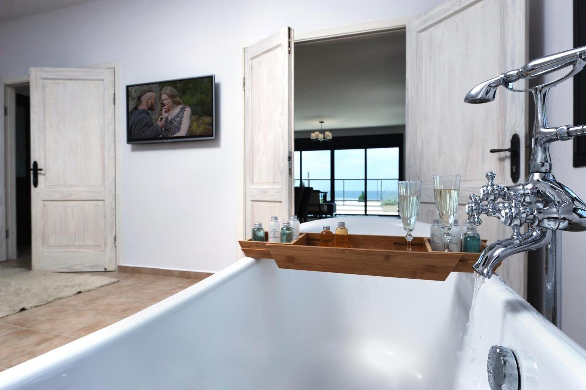 Yamim Suites On The Beach Shave Ziyyon Exteriör bild