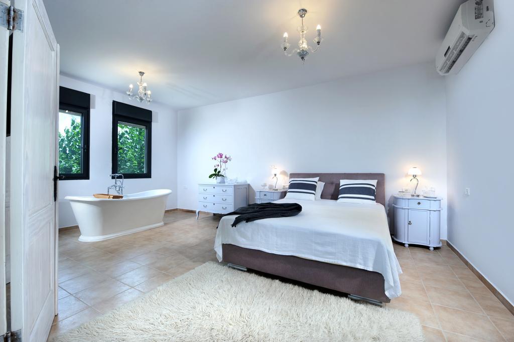 Yamim Suites On The Beach Shave Ziyyon Exteriör bild