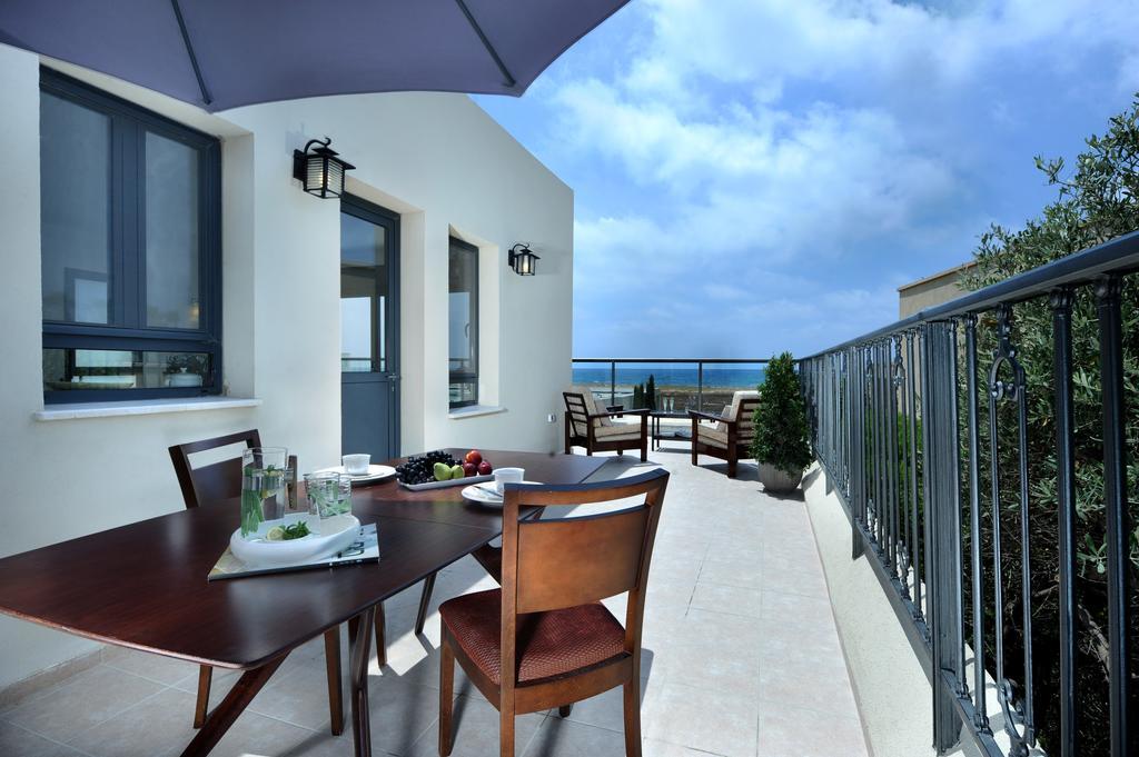Yamim Suites On The Beach Shave Ziyyon Exteriör bild